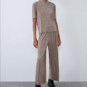 ✨ ZARA WIDE LEG WRINKLE EFFECT PANTS✨